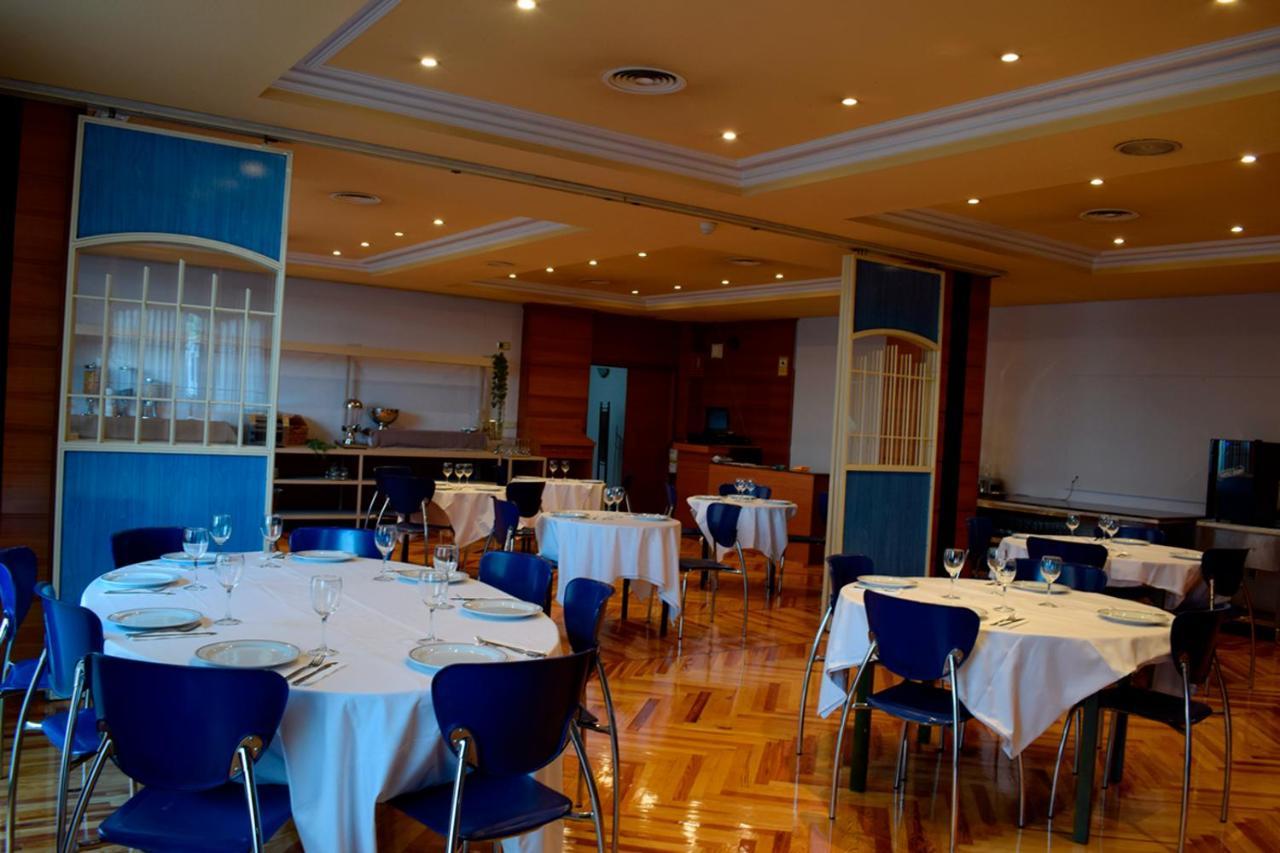 Aeropuerto Madrid Torre Hogar Premium Hotel ตอร์เรคอน เด อาร์ดอซ ภายนอก รูปภาพ
